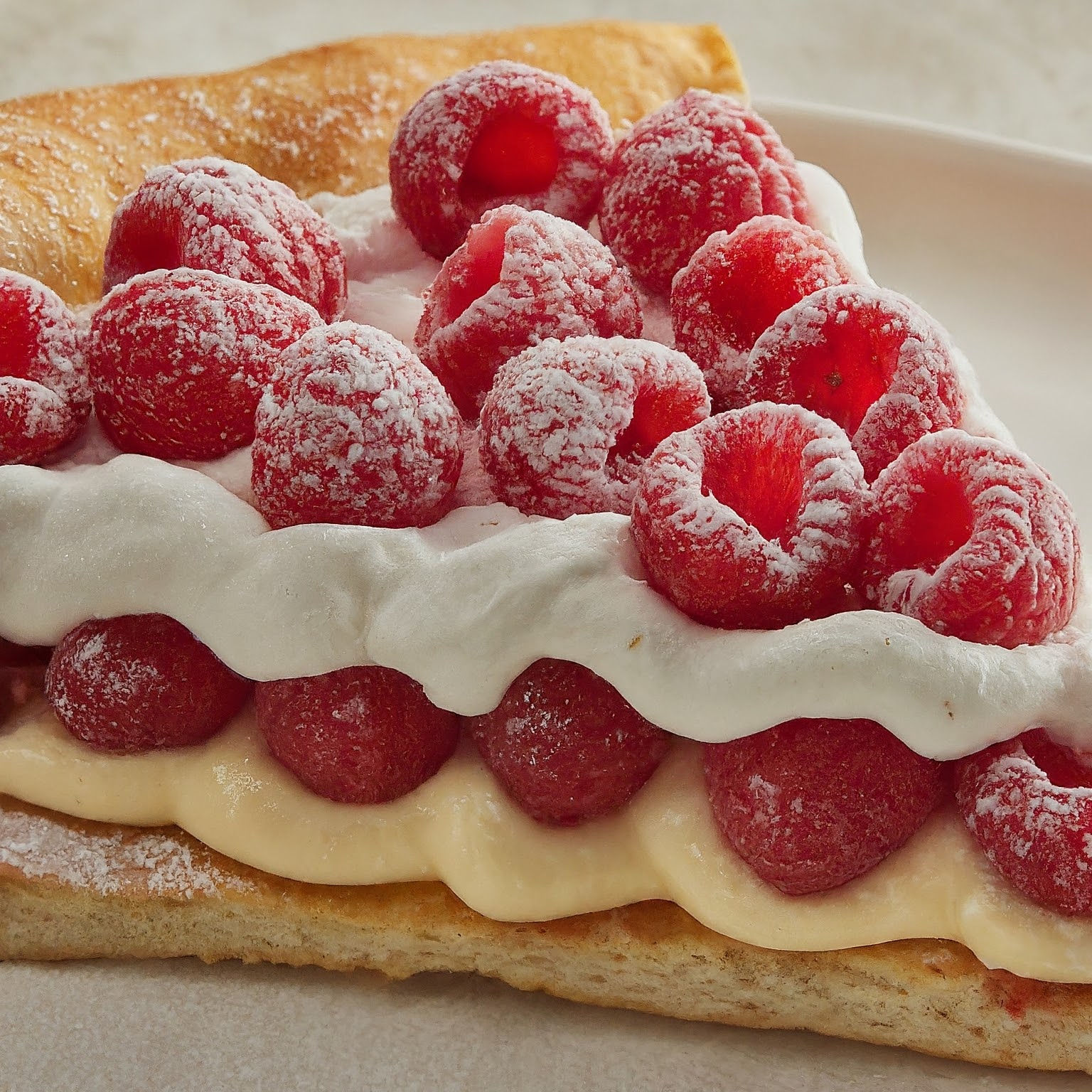 A Sweet Twist on Pizza: Bavarian Cream Delight"